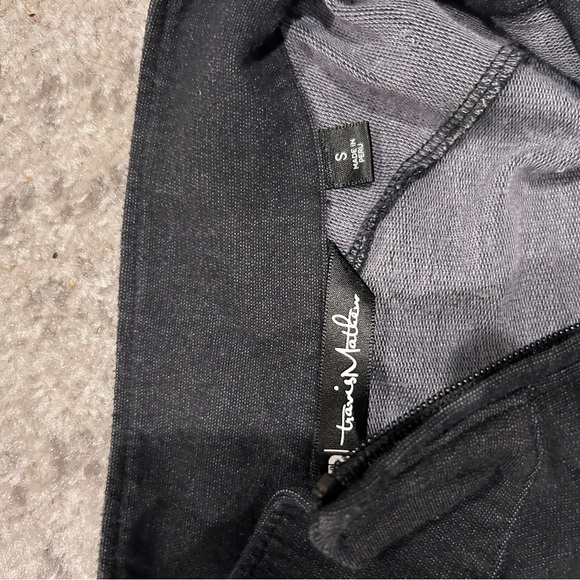 Travis Matthew 1/4 zip lot of 4 - all small - Picture 3 of 5